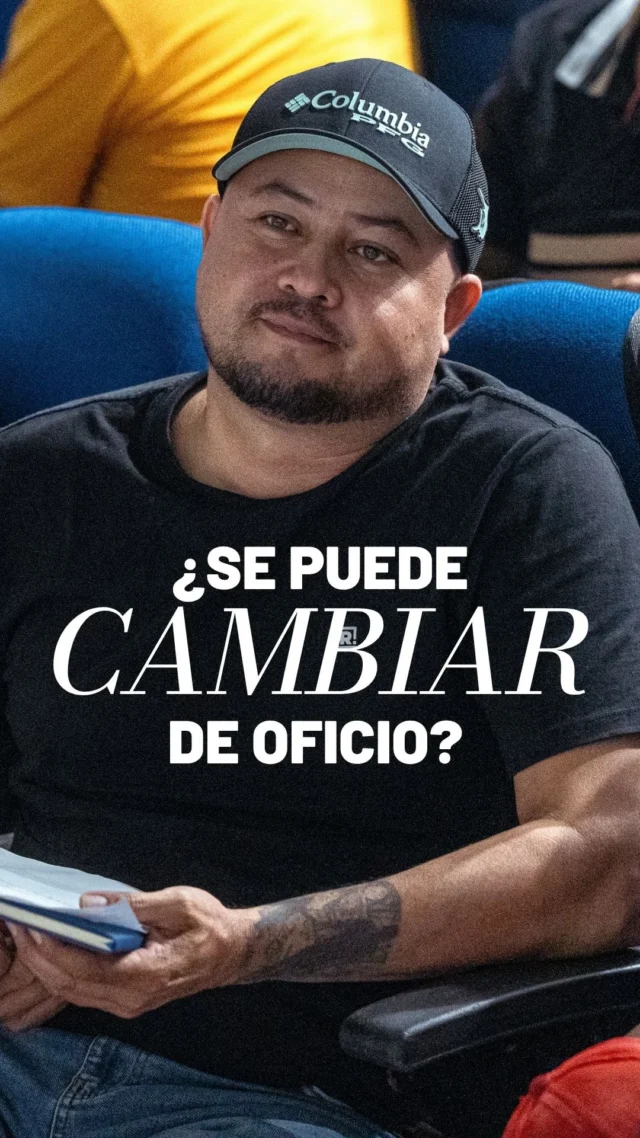 Cambiar de oficio es aprender a imaginar un futuro distinto. En Casanare, donde el petróleo ha sido parte de la vida de muchas personas, las transición energética significa atreverse a empezar de nuevo: aprender, adaptarse y descubrir que existen otros caminos. 

Hoy, algunas de esas oportunidades están en la energía solar. 🌞 Mira el video completo en nuestro canal de YouTube, “Más que un empleo, reconversión para la transición”.